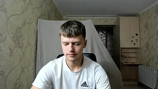 Snapshot of Tomas_Shelbi chatting on October 19, 2025, 2:18 pm Tomas Shelbi online show from October 19, 2025, 2:18 pm