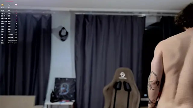 pleasure8869 online show from October 28, 2025, 8:18 am