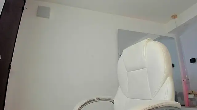 ginebra ness online show from October 27, 2025, 12:42 pm