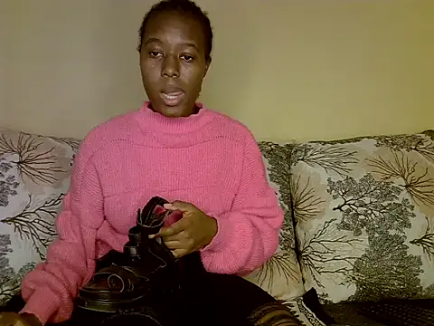 Oliviia  online show from December 11, 2024, 1:17 pm