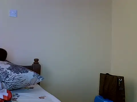 Oliviia  online show from December 20, 2024, 7:12 am