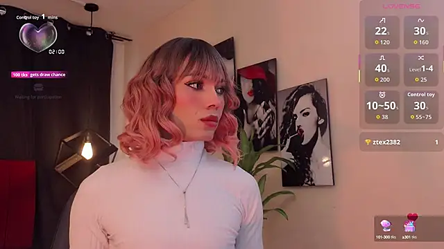 Megan Do Santos online show from October 10, 2025, 8:08 pm