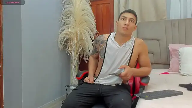 angel adamx online show from September 30, 2025, 3:22 am