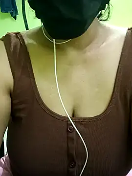 Aishu-tamil09 online show from December 17, 2024, 6:35 am