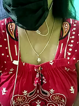 Aishu-tamil09 online show from February 12, 2025, 7:56 pm