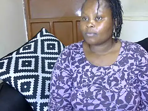 Pretty lilly02 online show from March 6, 2025, 7:10 pm