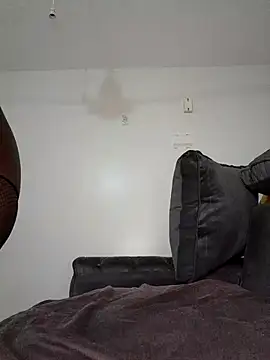 korah01 online show from February 20, 2025, 12:47 pm