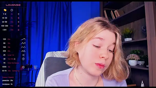 PollyHathor online show from December 16, 2024, 1:31 am