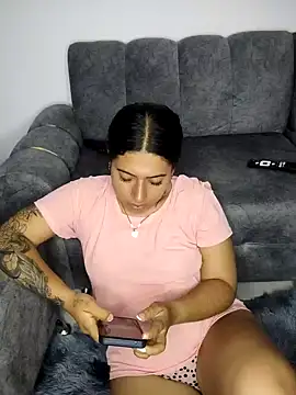 caro sweett online show from December 18, 2024, 4:06 pm