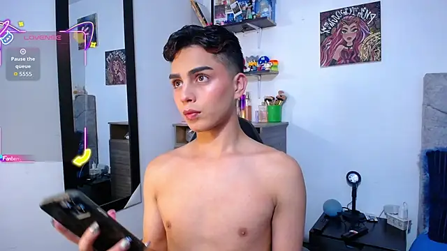 OwenBluee online show from April 4, 2026, 11:40 am