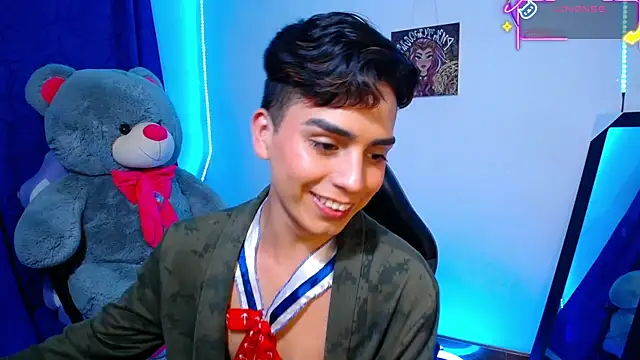 OwenBluee online show from June 3, 2026, 6:27 am