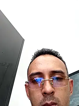 paisa233 online show from November 6, 2025, 6:31 pm