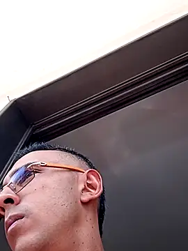 paisa233 online show from April 18, 2026, 4:22 pm