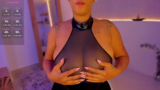 anahi ryan  online show from January 29, 2025, 3:58 pm