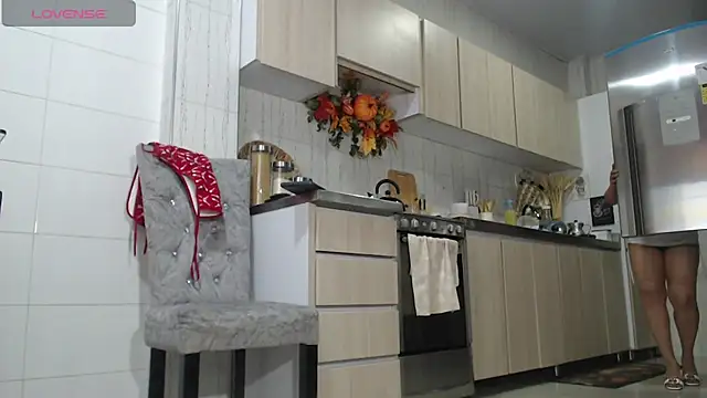 Snapshot of Jadeee_ chatting on October 7, 2025, 8:39 pm Jadeee online show from October 7, 2025, 8:39 pm