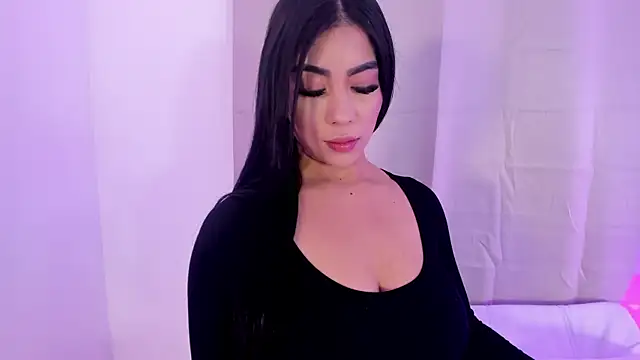 Kimberlin Cam  online show from March 18, 2026, 7:39 pm