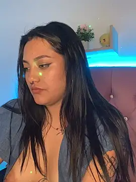 angellique 22 online show from February 6, 2025, 10:37 am