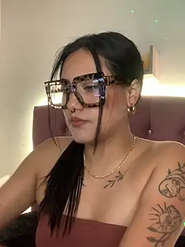 angellique 22 online show from February 7, 2025, 5:10 am