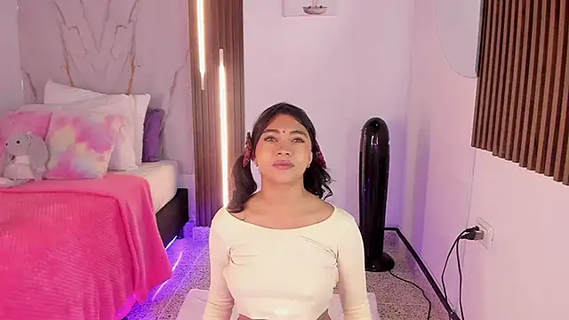 mia six66 online show from October 12, 2025, 11:53 am