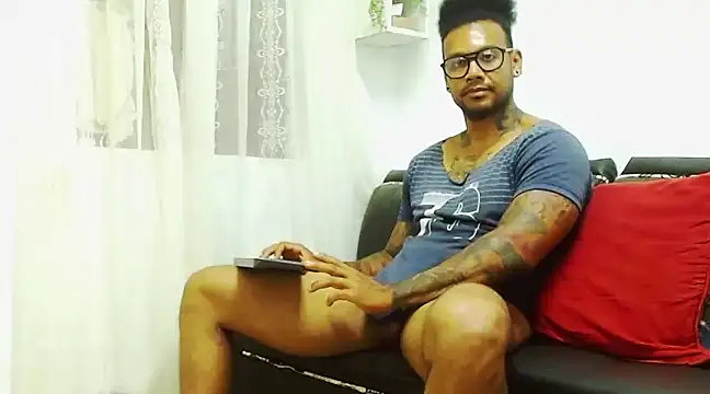 LewisStrong online show from January 8, 2025, 8:39 pm