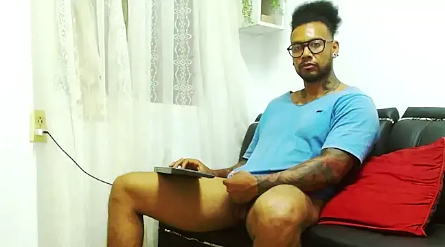 LewisStrong online show from January 15, 2025, 1:02 am