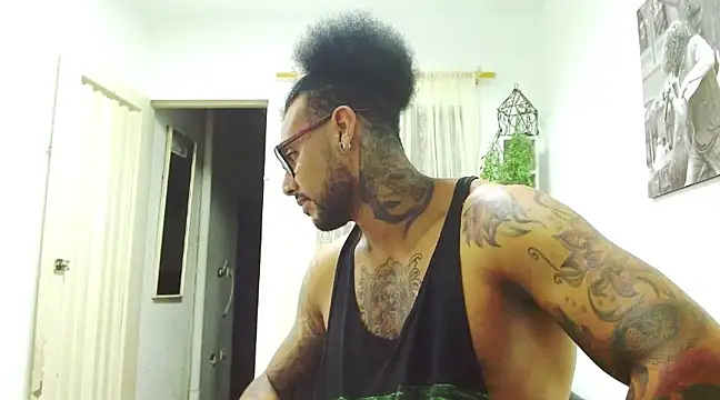 LewisStrong online show from February 8, 2025, 1:43 am