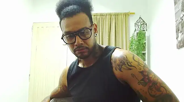 LewisStrong online show from February 12, 2025, 1:09 am