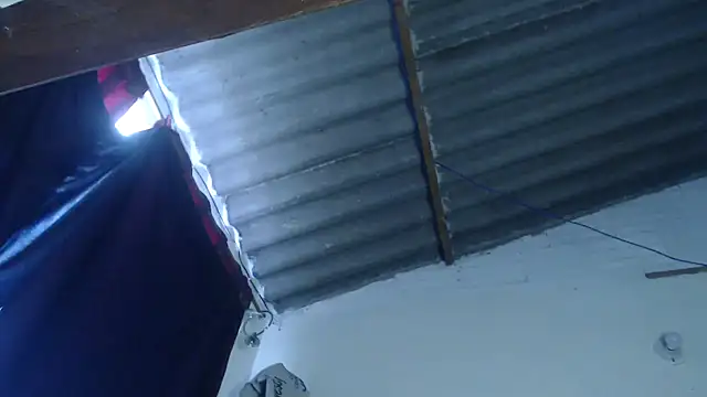 Zafiro subversiva online show from January 10, 2025, 2:02 pm