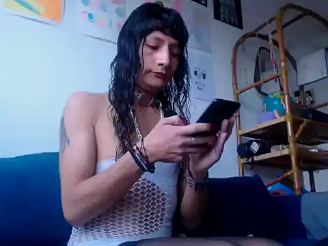 Zafiro subversiva online show from January 20, 2025, 11:24 am