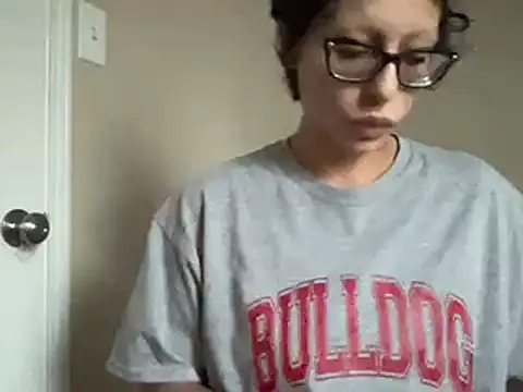 myloveforyouu online show from December 27, 2024, 3:04 pm