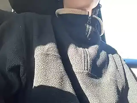 myloveforyouu online show from January 7, 2025, 2:51 pm