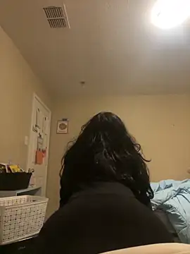 myloveforyouu online show from October 14, 2025, 2:12 am