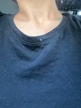 myloveforyouu online show from October 18, 2025, 2:07 pm