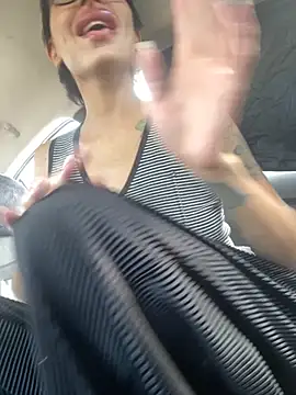 myloveforyouu online show from November 9, 2025, 5:11 pm