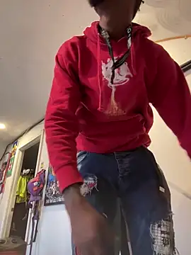 Snapshot of rayyymack chatting on December 11, 2024, 7:25 pm rayyymack online show from December 11, 2024, 7:25 pm