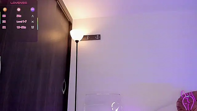 mariablonde  online show from March 3, 2026, 10:15 pm