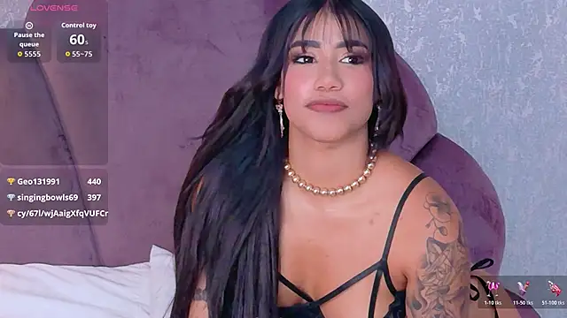 Snapshot of Salome_Diaz_ chatting on May 16, 2026, 10:36 am Salome Diaz online show from May 16, 2026, 10:36 am