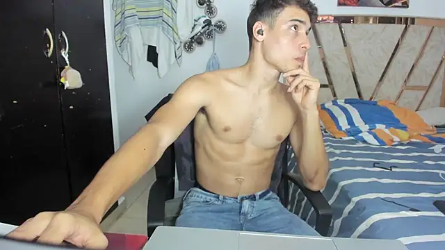 Snapshot of Babylin77 chatting on February 2, 2026, 1:59 am Babylin77 online show from February 2, 2026, 1:59 am