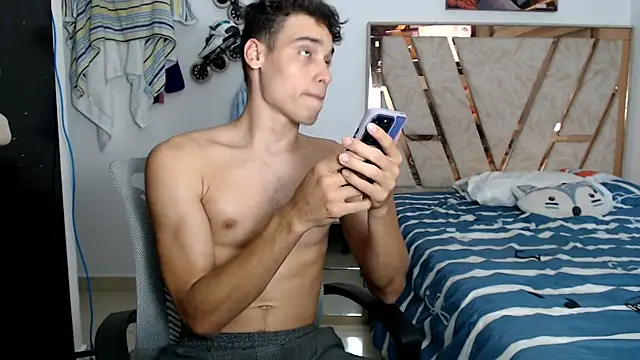 Snapshot of Babylin77 chatting on February 4, 2026, 10:58 pm Babylin77 online show from February 4, 2026, 10:58 pm