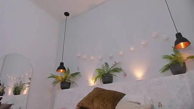 penelope handaos online show from March 2, 2025, 8:40 pm