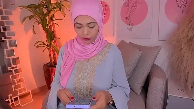 Snapshot of azzahara069 chatting on March 3, 2026, 11:43 pm azzahara069 online show from March 3, 2026, 11:43 pm