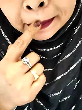 Indian-Nazia online show from March 19, 2026, 7:07 pm