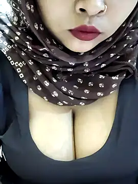 Snapshot of Indian-Nazia chatting on May 8, 2026, 3:23 am Indian-Nazia online show from May 8, 2026, 3:23 am