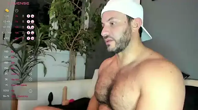 arielenbsas online show from December 19, 2024, 3:18 am