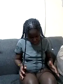 Sweetcecie01 online show from October 23, 2025, 9:24 pm