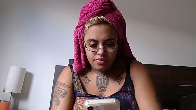 lolafairytail online show from March 4, 2026, 12:55 pm