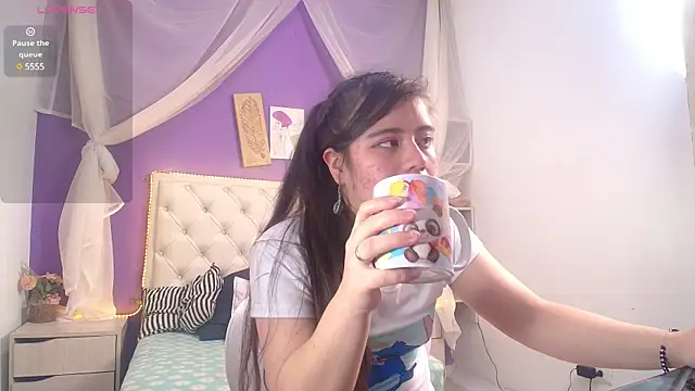 Ingrid Casas online show from December 5, 2024, 1:14 am