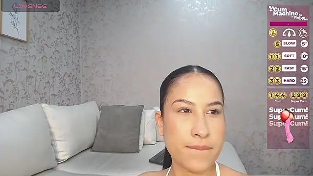 Madeline Dreams online show from December 9, 2024, 1:13 pm