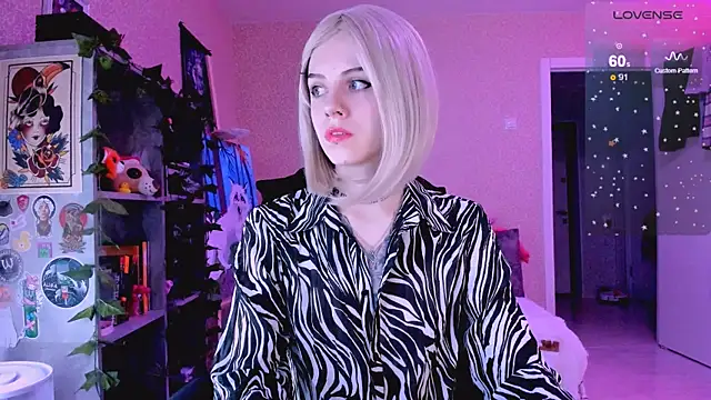 NaniMoore online show from January 18, 2025, 8:09 pm