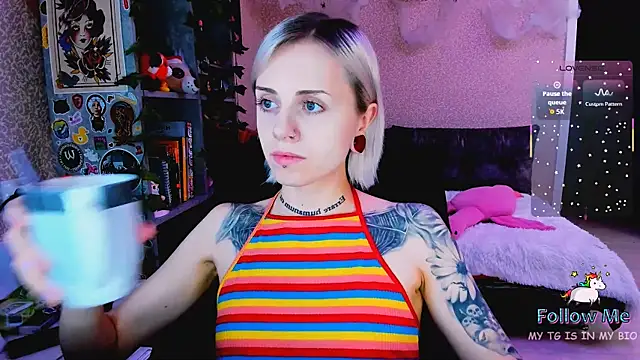 NaniMoore online show from November 29, 2025, 8:12 pm